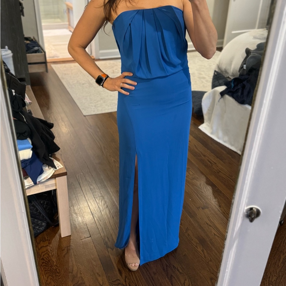 Strapless Halston Heritage gown sz 0